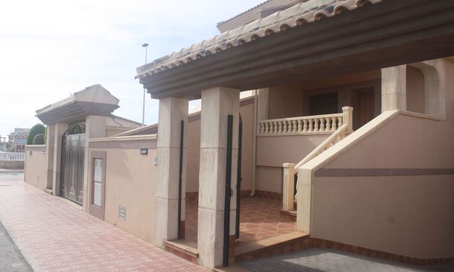 Townhouse - New Build - Torrevieja - CV-67892
