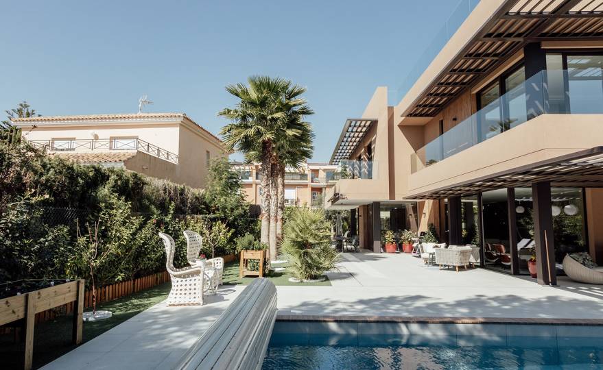 Clees & Vogel Featured on Channel 4’s A Place in the Sun